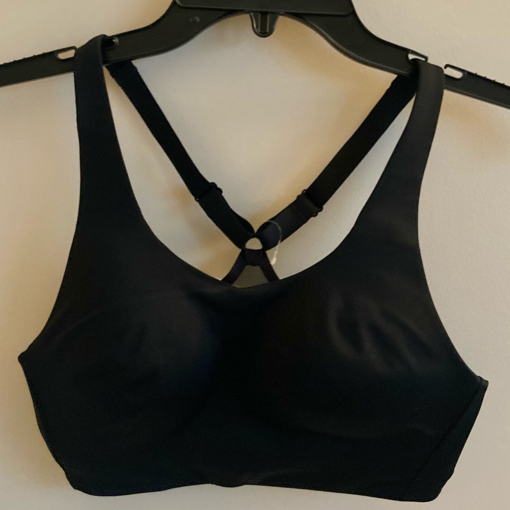 NWT- Athleta Advance Bra, size 40D